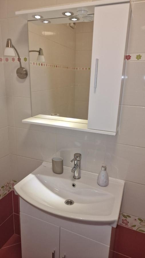 Lovely Condo With Free Parking Любляна Экстерьер фото